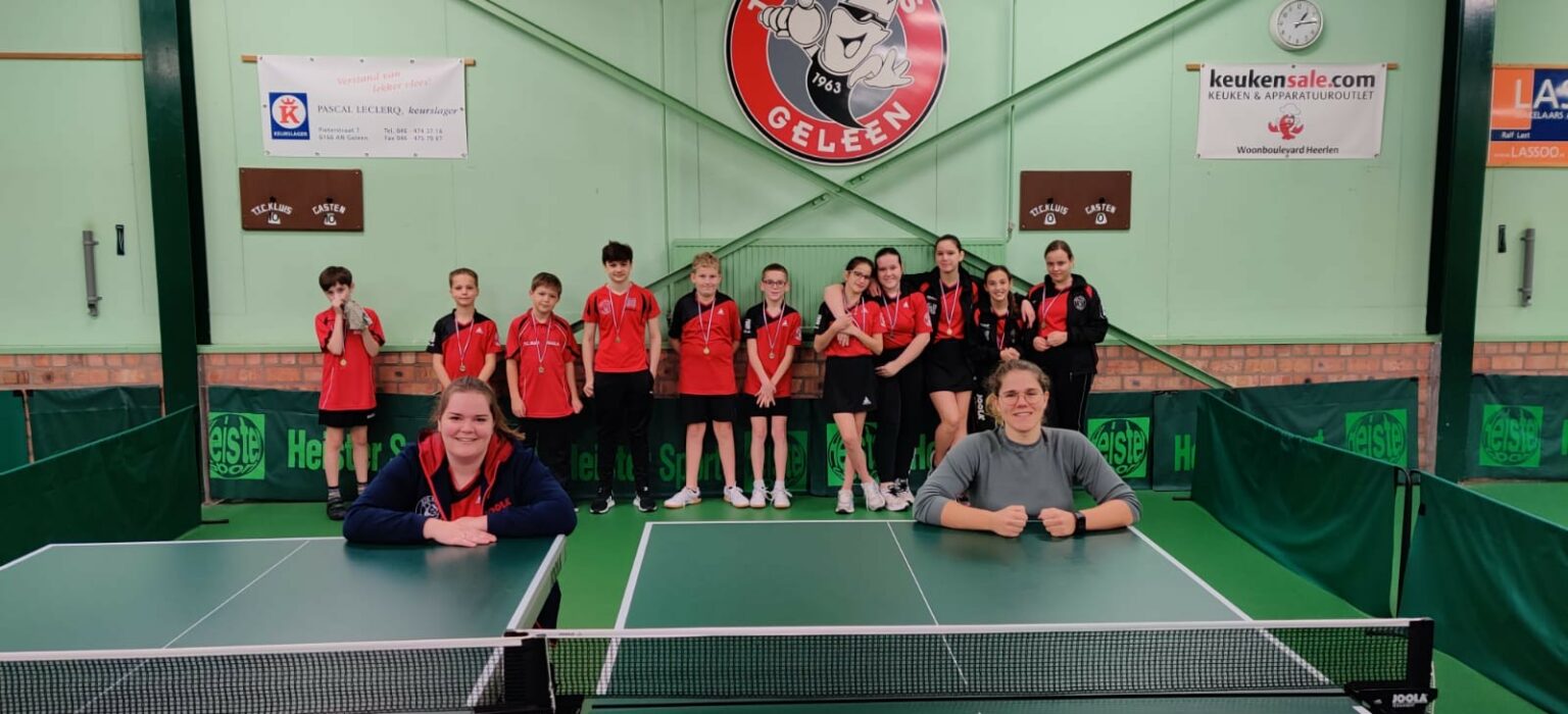 Jeugd tafeltennistoernooi bij de Kluis